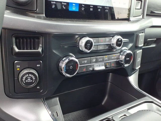 New 2026 Silver Ford XLT image 9