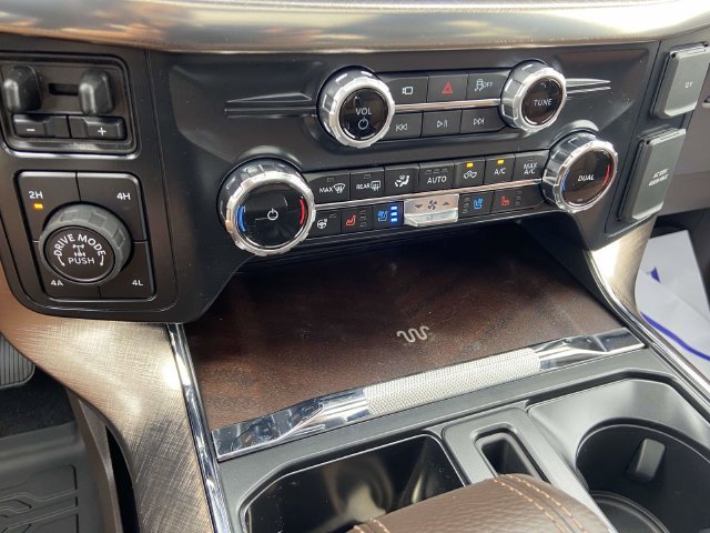 New 2026 Agate Black Metallic Ford King Ranch image 42
