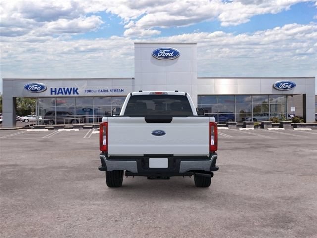New 2026 Oxford White Ford F-350® XLT image 5