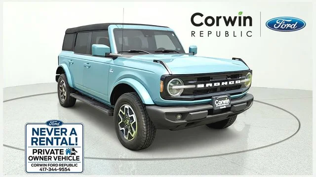 2023 Ford Bronco Outer Banks 4x4's photo
