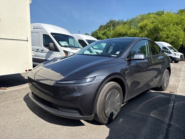 2026 Tesla Model Y's photo