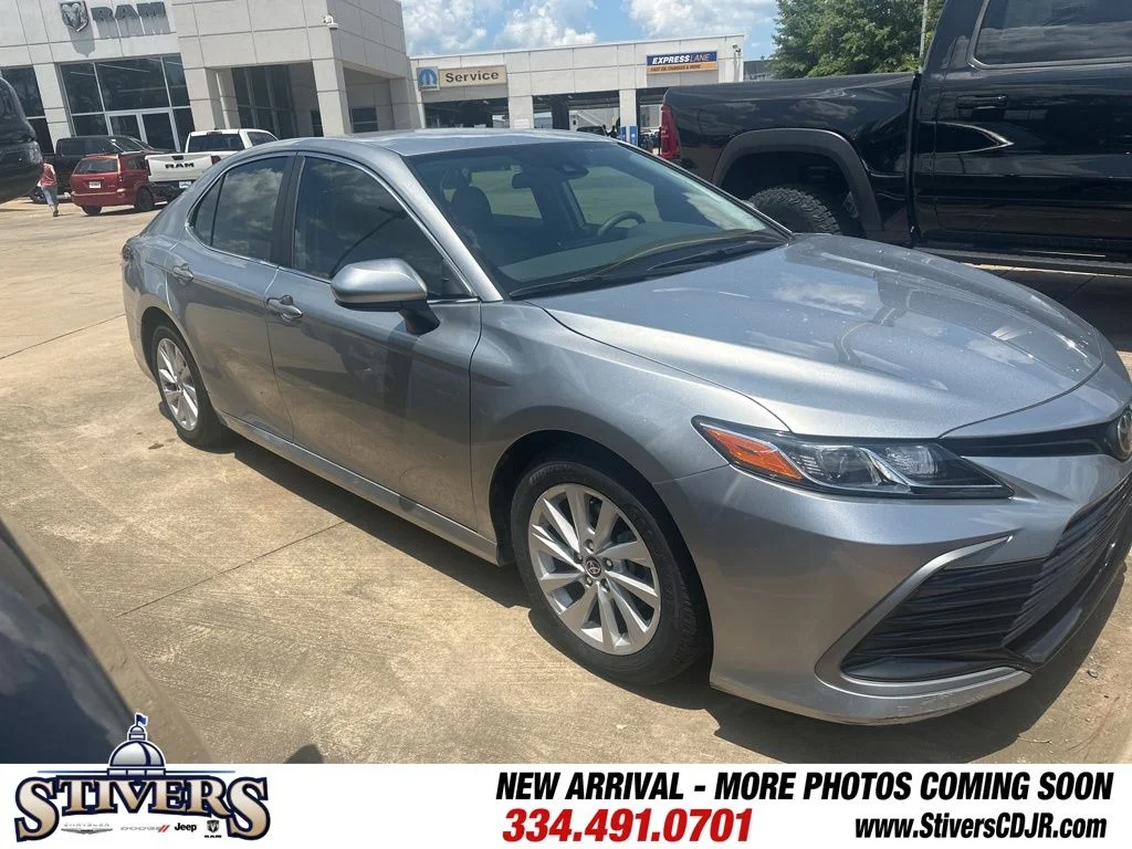 2021 Toyota Camry 2.5 Auto LE's photo