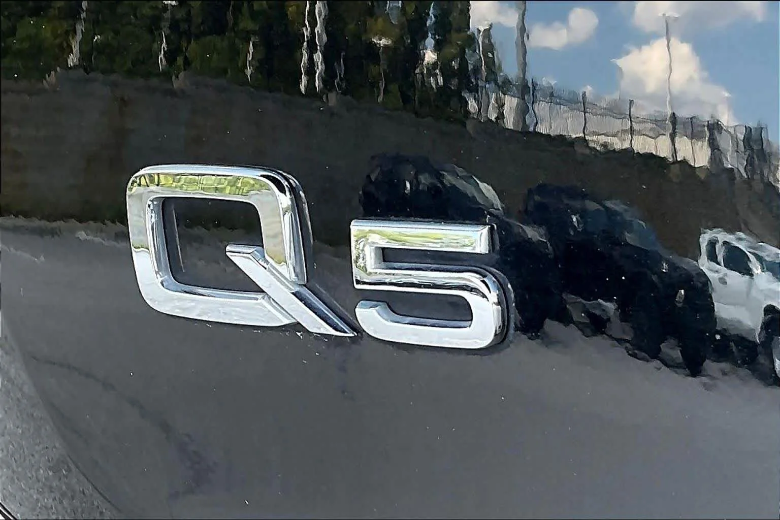 Used 2018 Brilliant Black Audi Premium Plus image 31