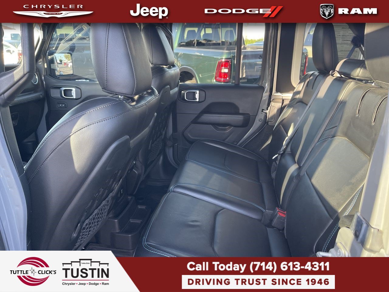 Used 2023 Sting-Gray Clearcoat Jeep Rubicon image 18