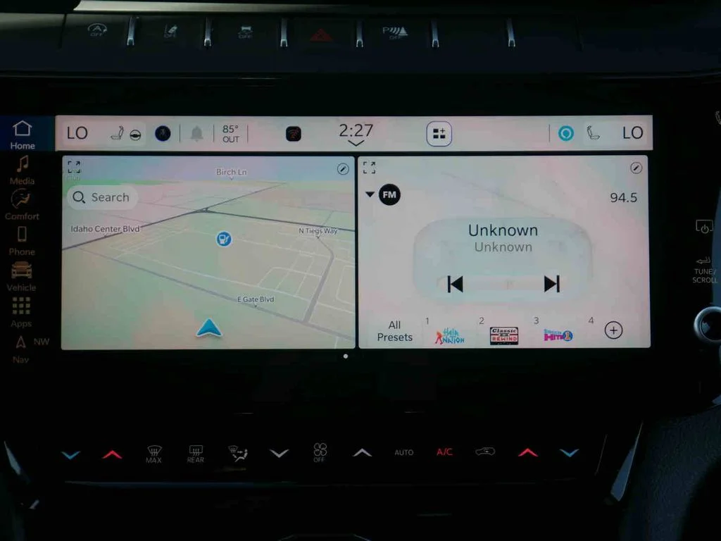 New 2026 White Jeep Altitude image 5