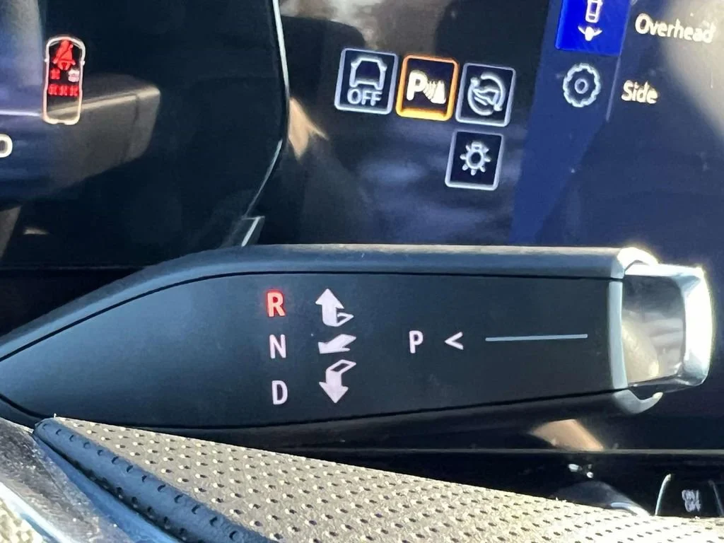 New 2026 Summit White Chevrolet LT image 18