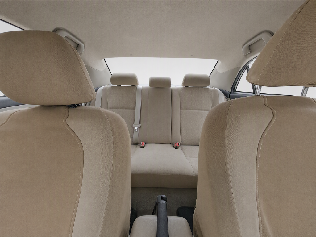 Used 2011 White Toyota LE image 16