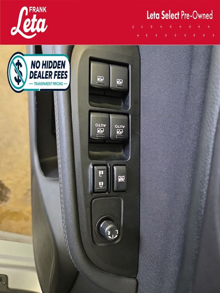 Used 2019 Ice Silver Metallic Subaru  image 22