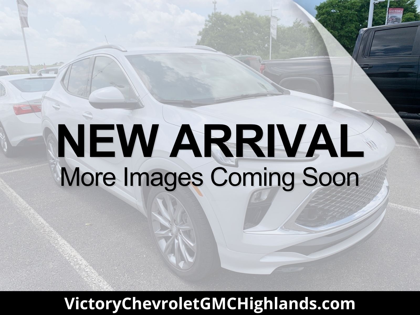 Used 2024 White Buick Avenir image 1