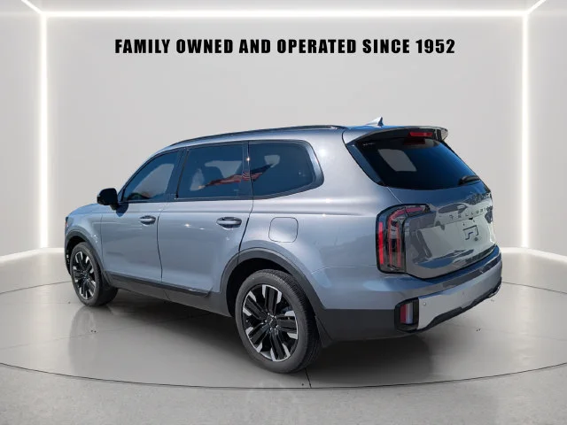 Used 2023 Silver Kia SX image 4