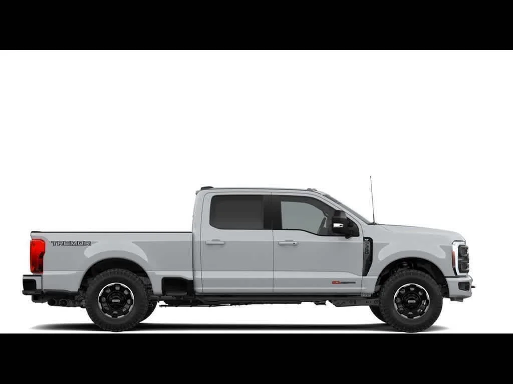 New 2026 Avalanche Ford XLT image 5