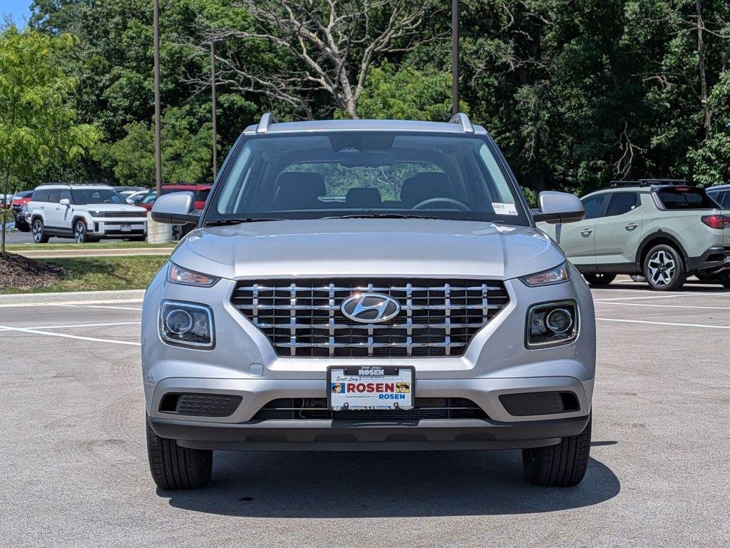 New 2026 Silver Hyundai SEL image 2