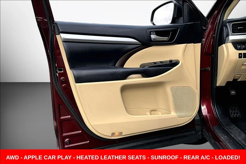 Used 2019 Red Toyota XLE image 23