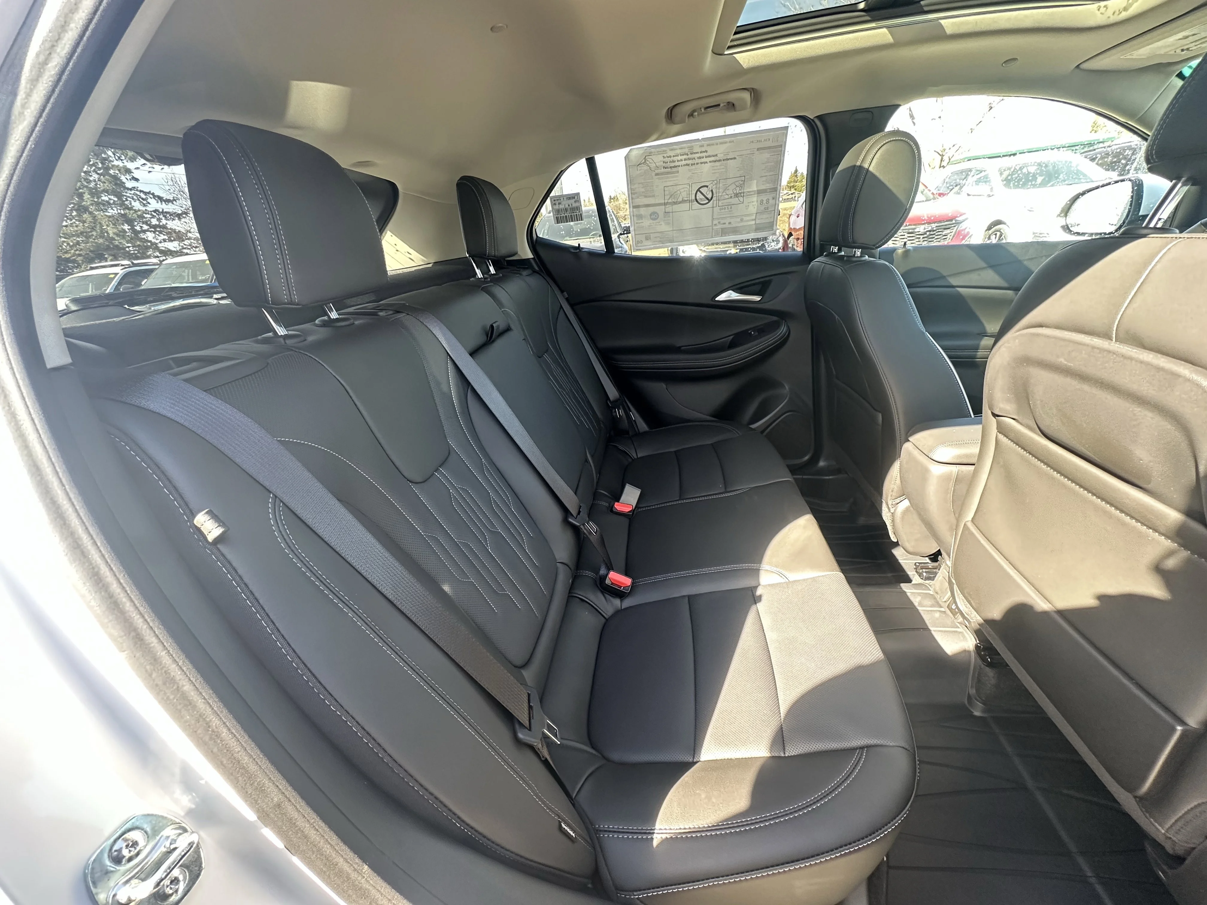 New 2026 White Frost Tricoat Buick Avenir image 22