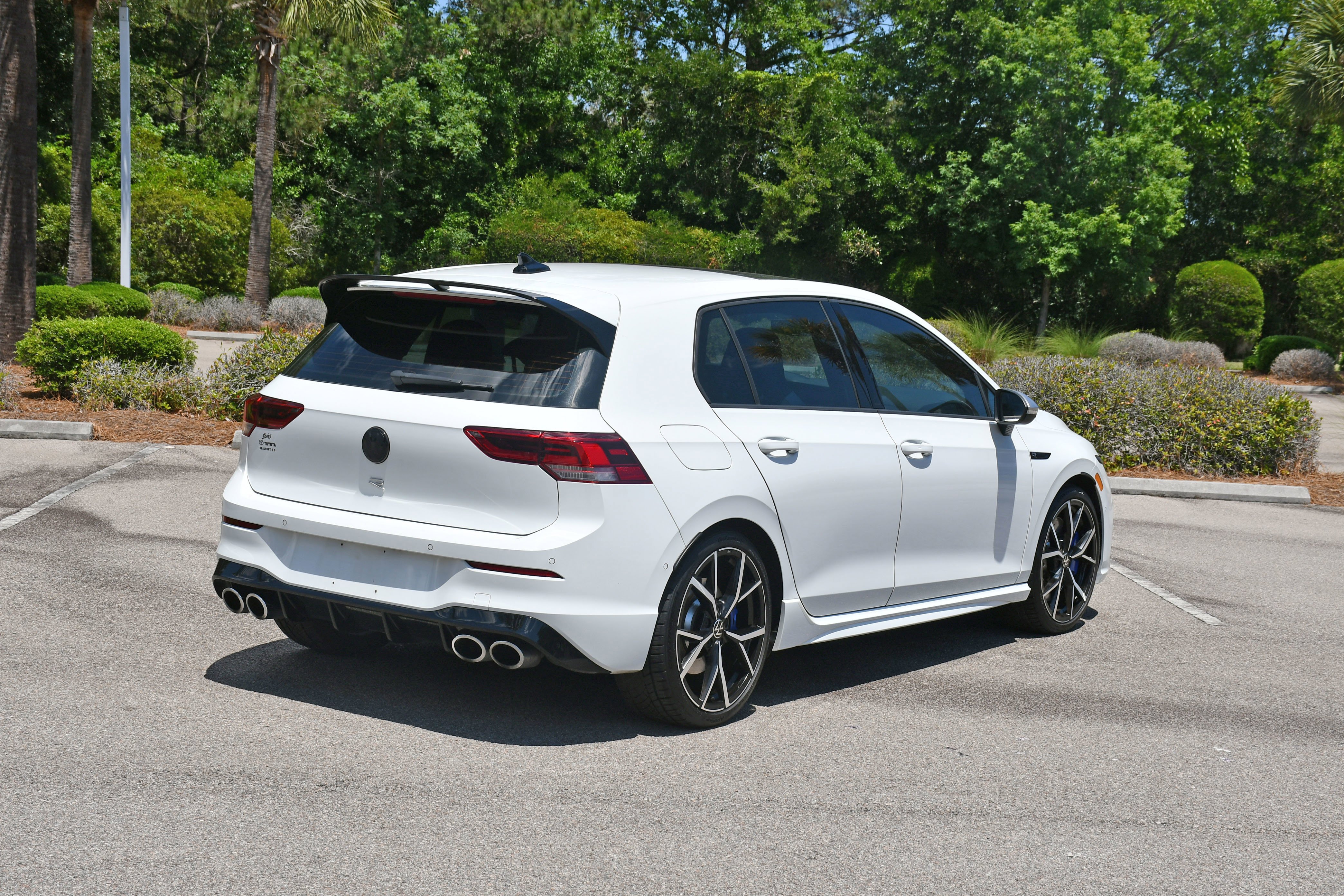 Used 2024  Volkswagen 2.0T image 3