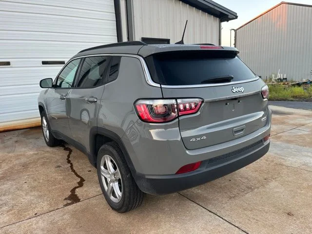 Used 2024 Gray Jeep Latitude image 3