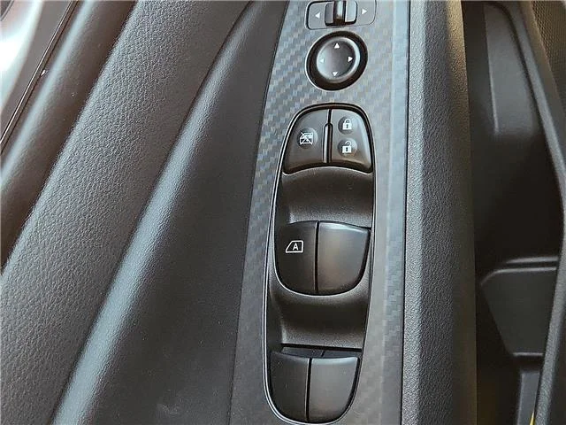 Used 2025 Gray Nissan SV image 17