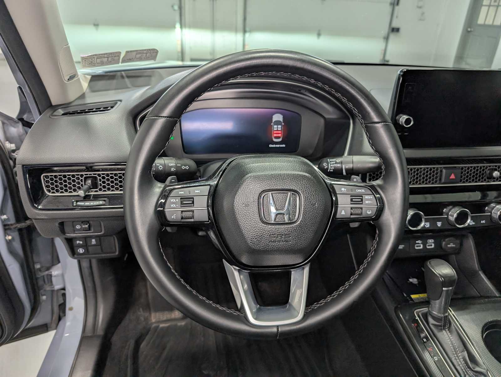 Used 2024 Sonic Gray Pearl Honda Touring image 35