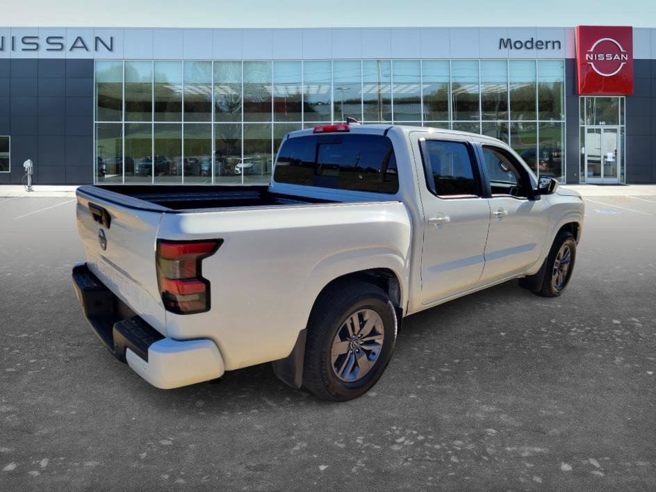 Certified Used 2025 Glacier White Nissan SV image 5