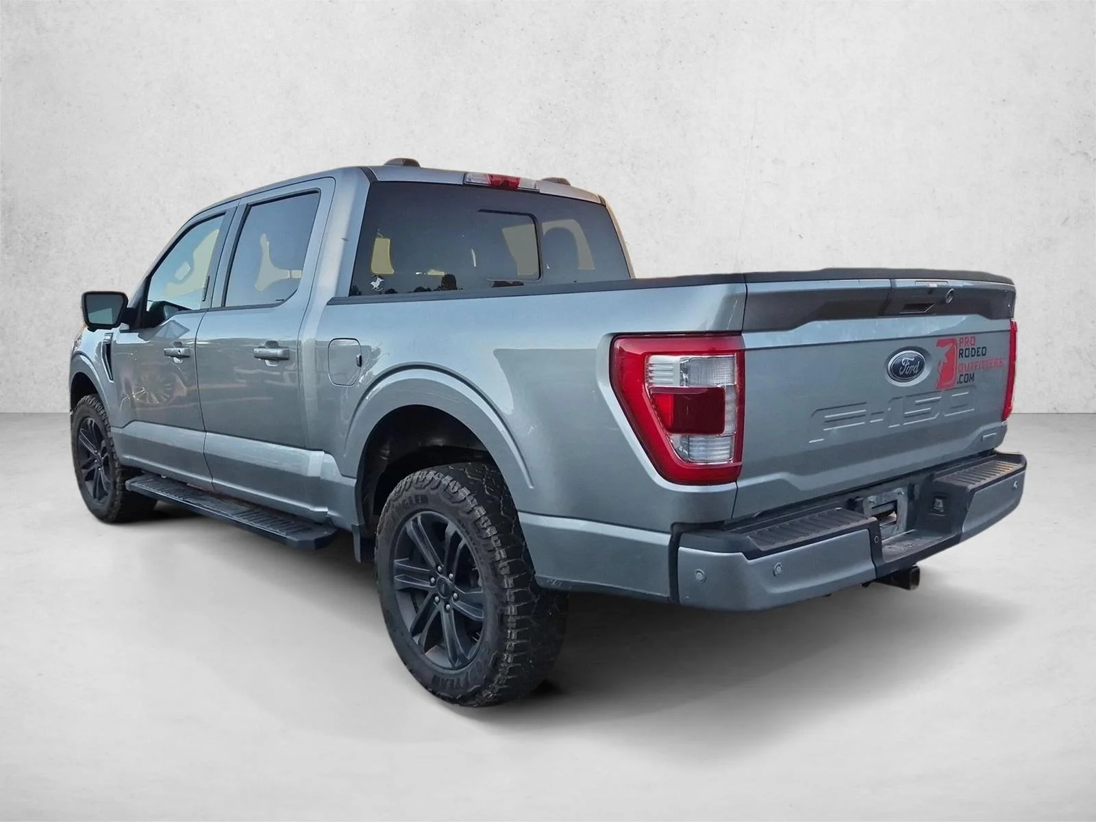 Used 2021 Iconic Silver Metallic Ford LARIAT image 7