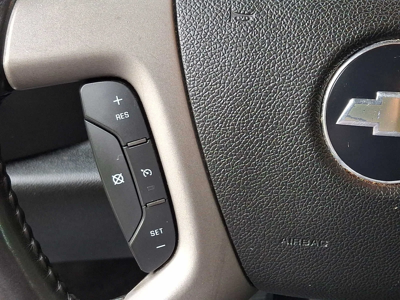 Used 2010 Taupe Gray Metallic Chevrolet Xtra Fuel Economy image 20