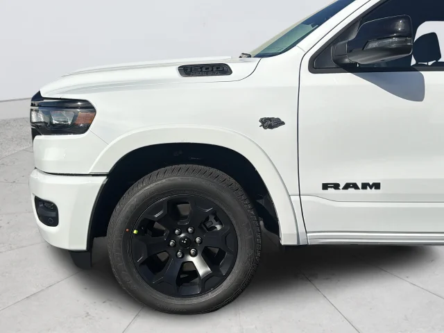 New 2027 Bright White Clear-Coat Exterior Paint RAM Big Horn/Lone Star image 37