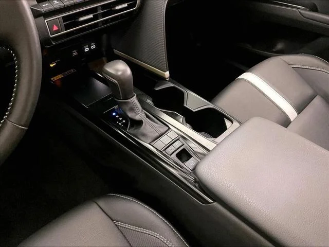 Certified Used 2025 MIDNIGHT BLACK METALLIC Toyota  image 19
