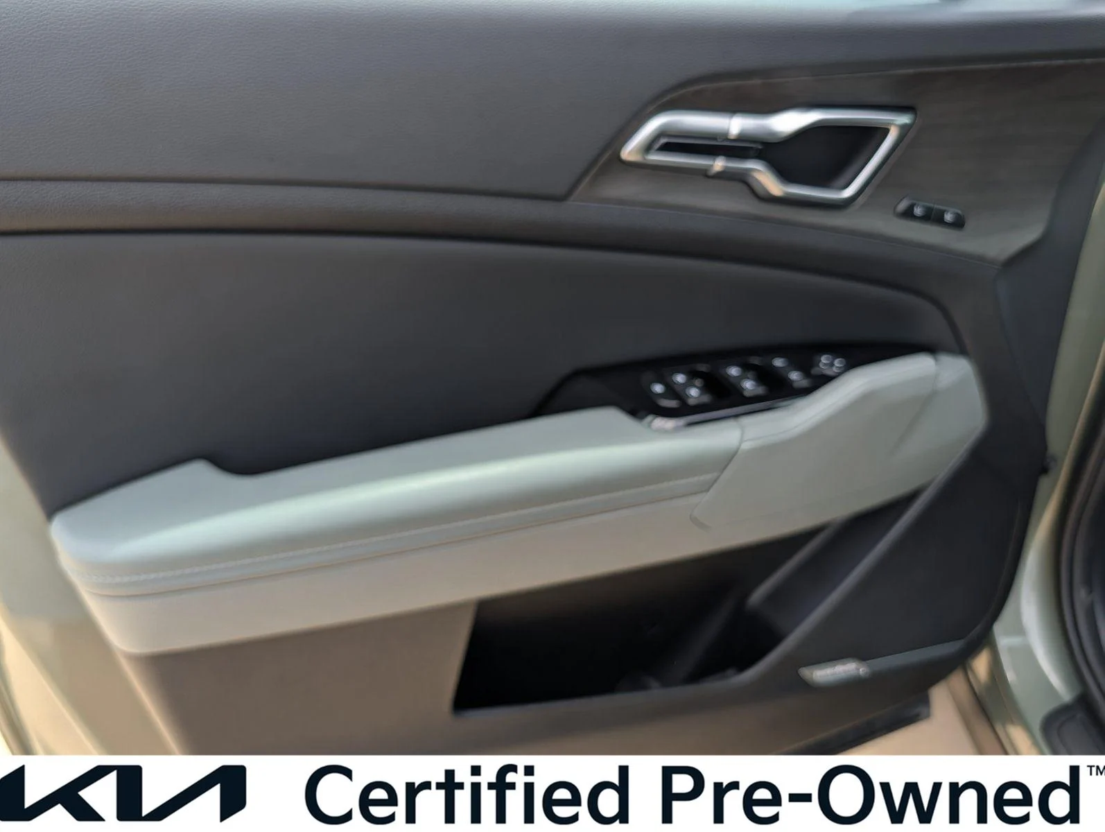 Used 2024 Jungle Green/Ebony Black Roof Kia X-Pro Prestige image 14