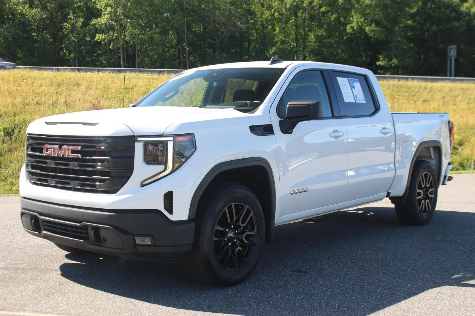 Used 2023 Summit White GMC Elevation image 3