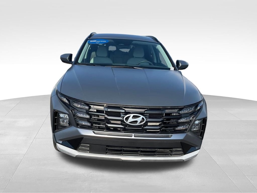 Used 2025 Gray Hyundai SEL image 8