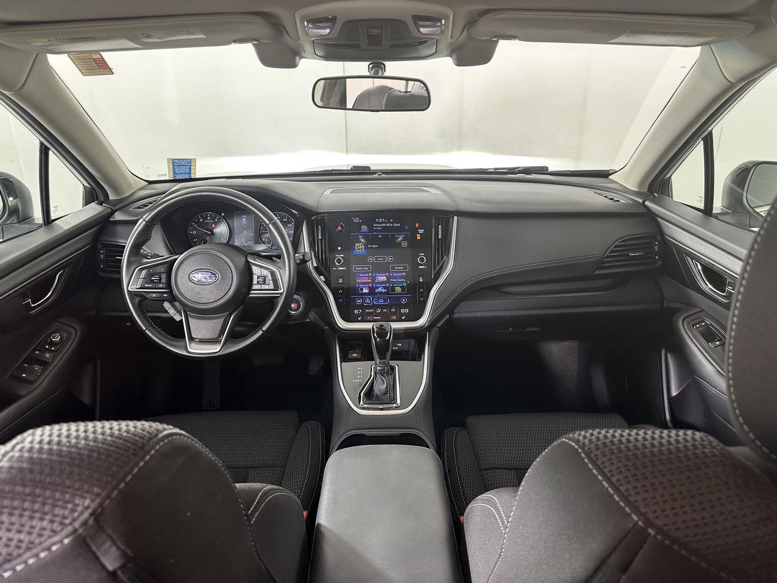 Used 2021  Subaru  image 38
