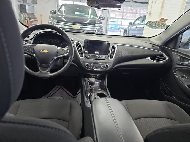 Used 2024 Gray Chevrolet LT image 11