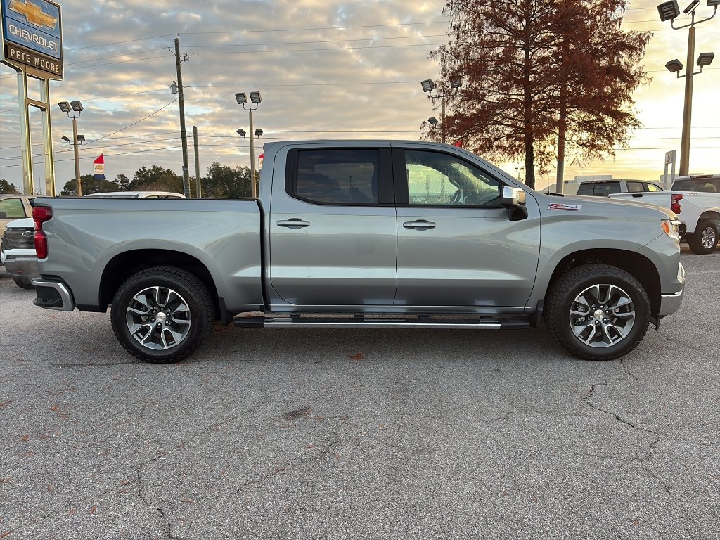 2026 Chevrolet Silverado 1500 LT - Photo 8