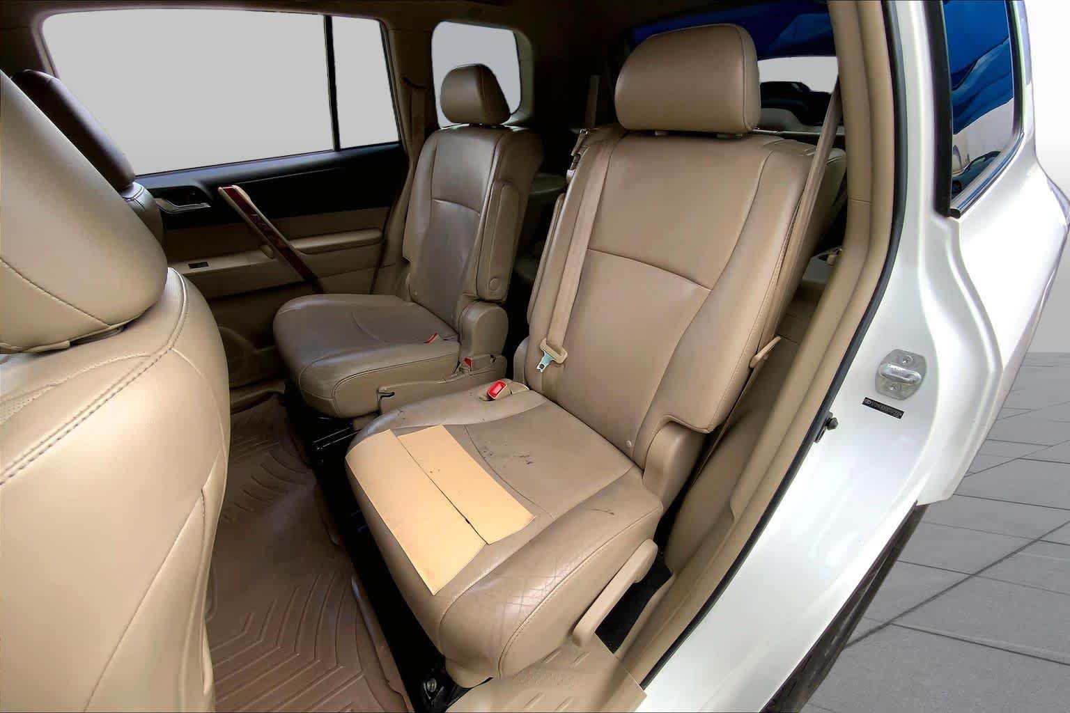 Used 2012 Blizzard Pearl Toyota Limited image 21