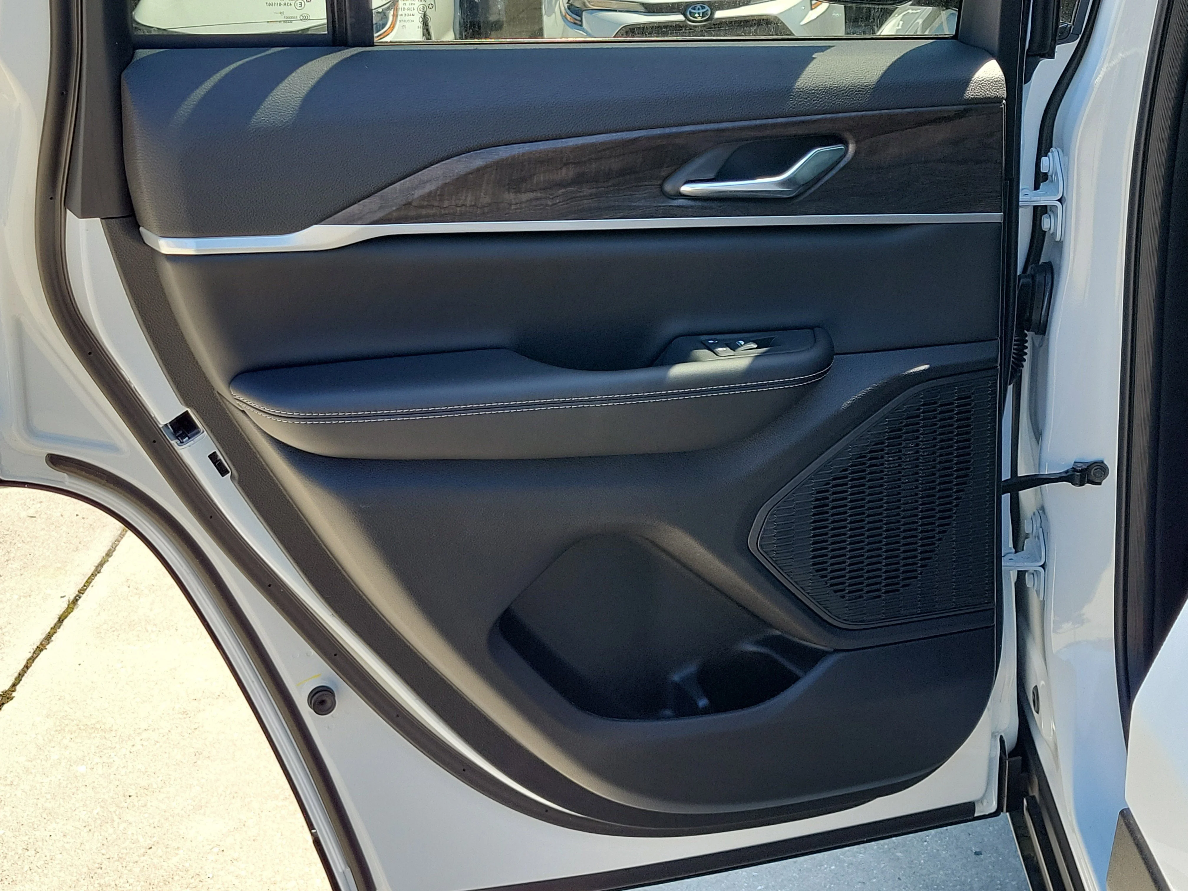 New 2026 Bright White Clearcoat Jeep Laredo Altitude image 11