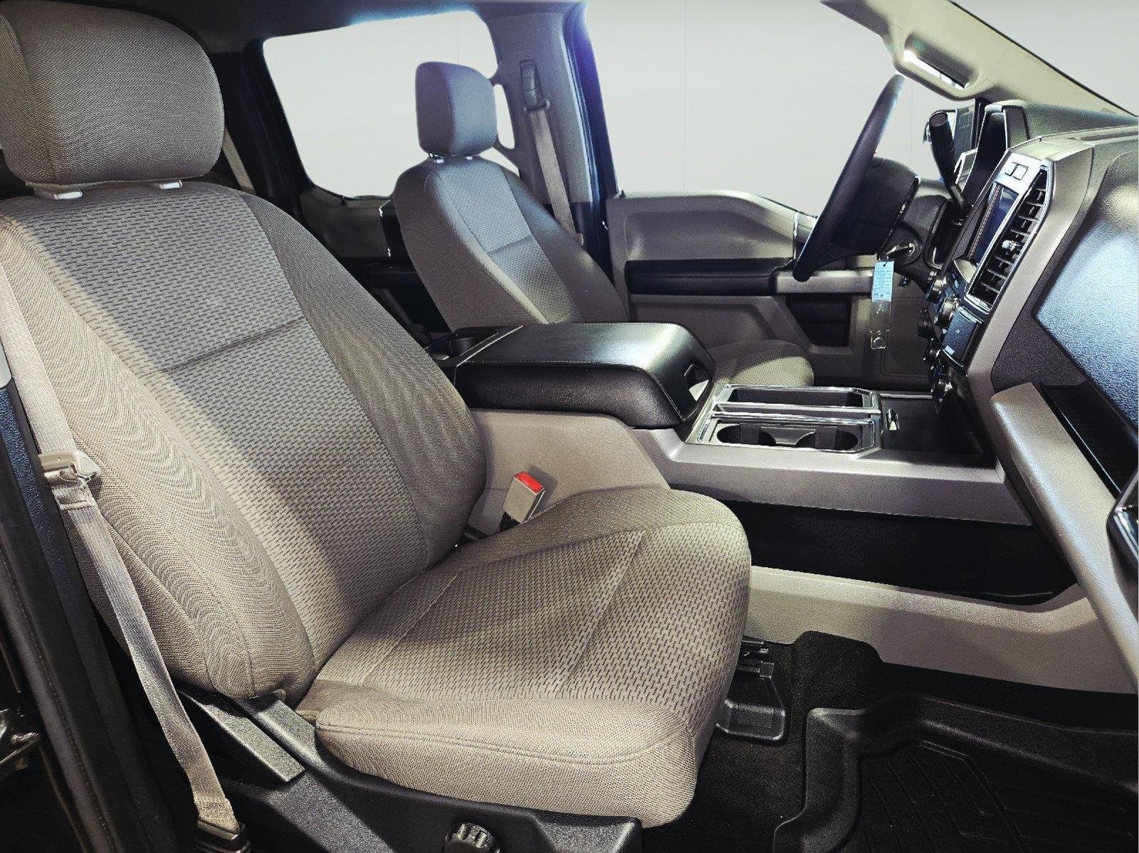 Used 2019 Agate Black Ford XLT image 58