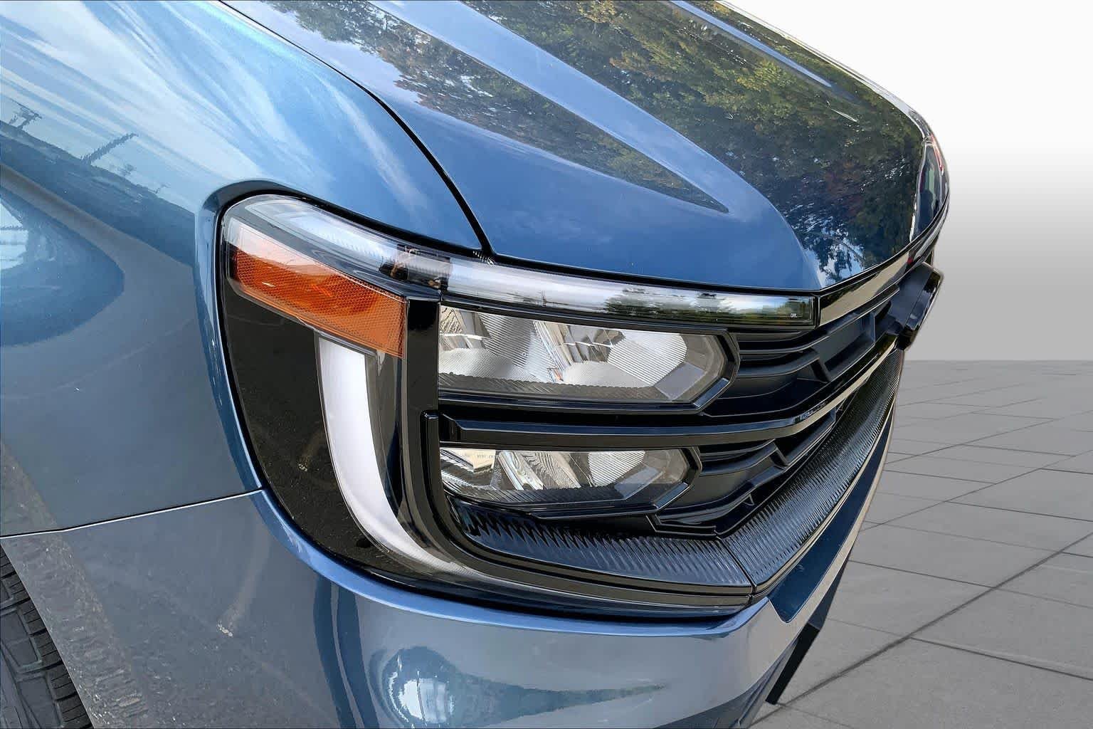 New 2027 Nocturnal Blue Metallic Ford Active image 16