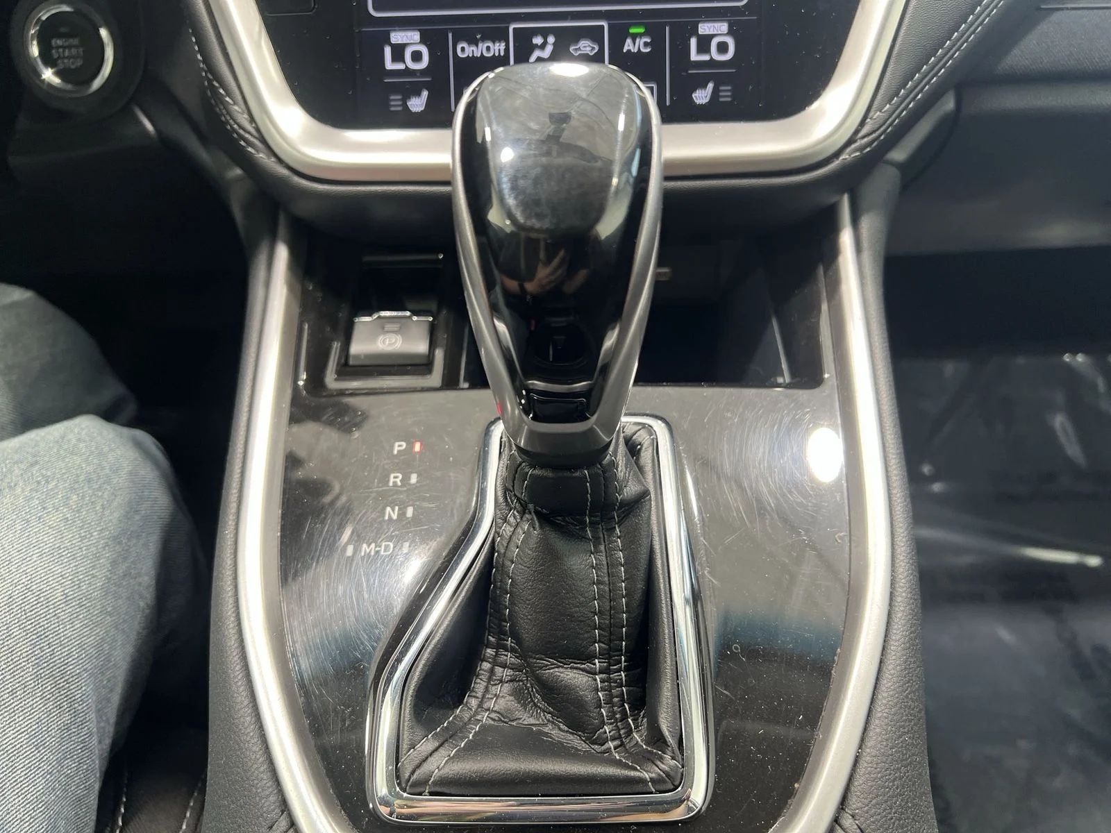 Used 2022 White Subaru Premium image 19
