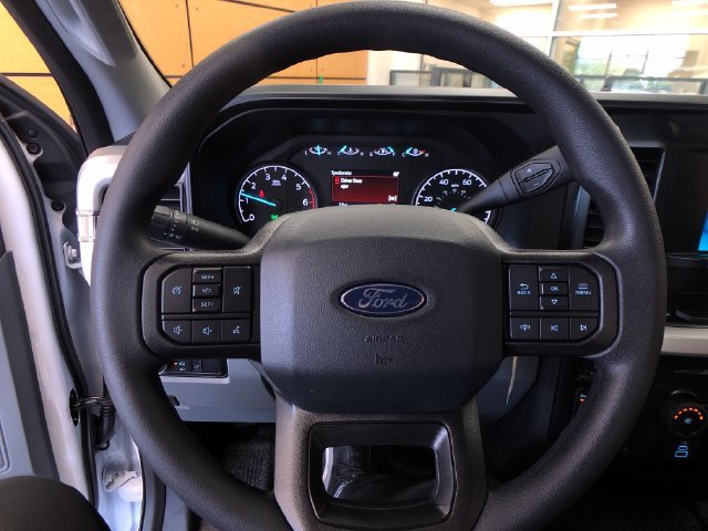New 2027 Oxford White Ford F-250® XL image 13
