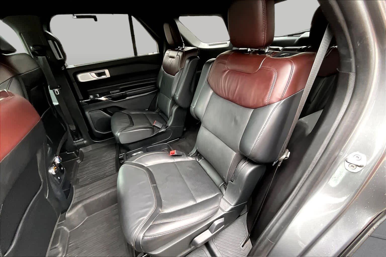 Used 2021 Carbonized Gray Metallic Ford Platinum image 21
