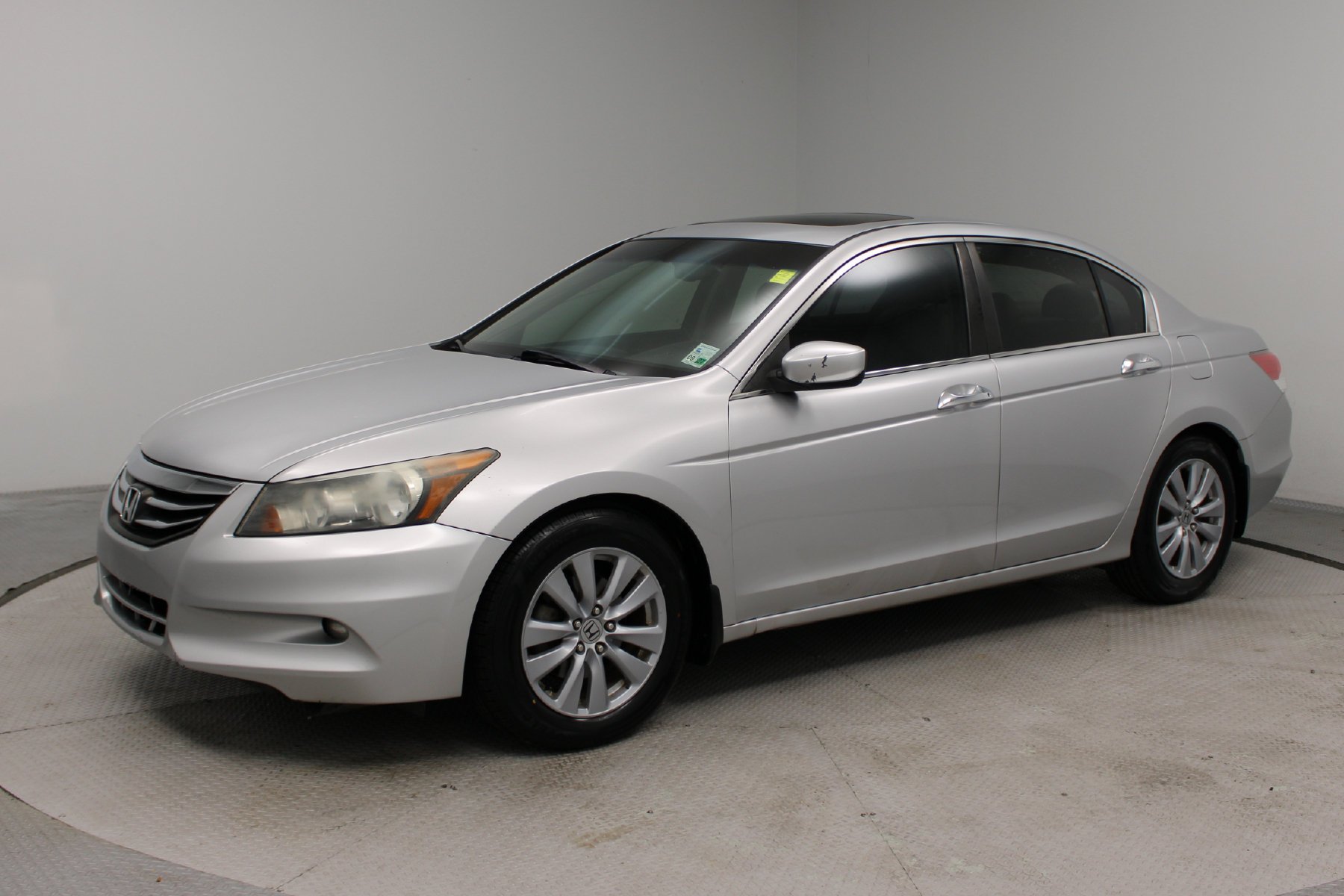 Used 2011 Alabaster Silver Metallic Honda 3.5 EX-L 4dr V6 Auto image 32
