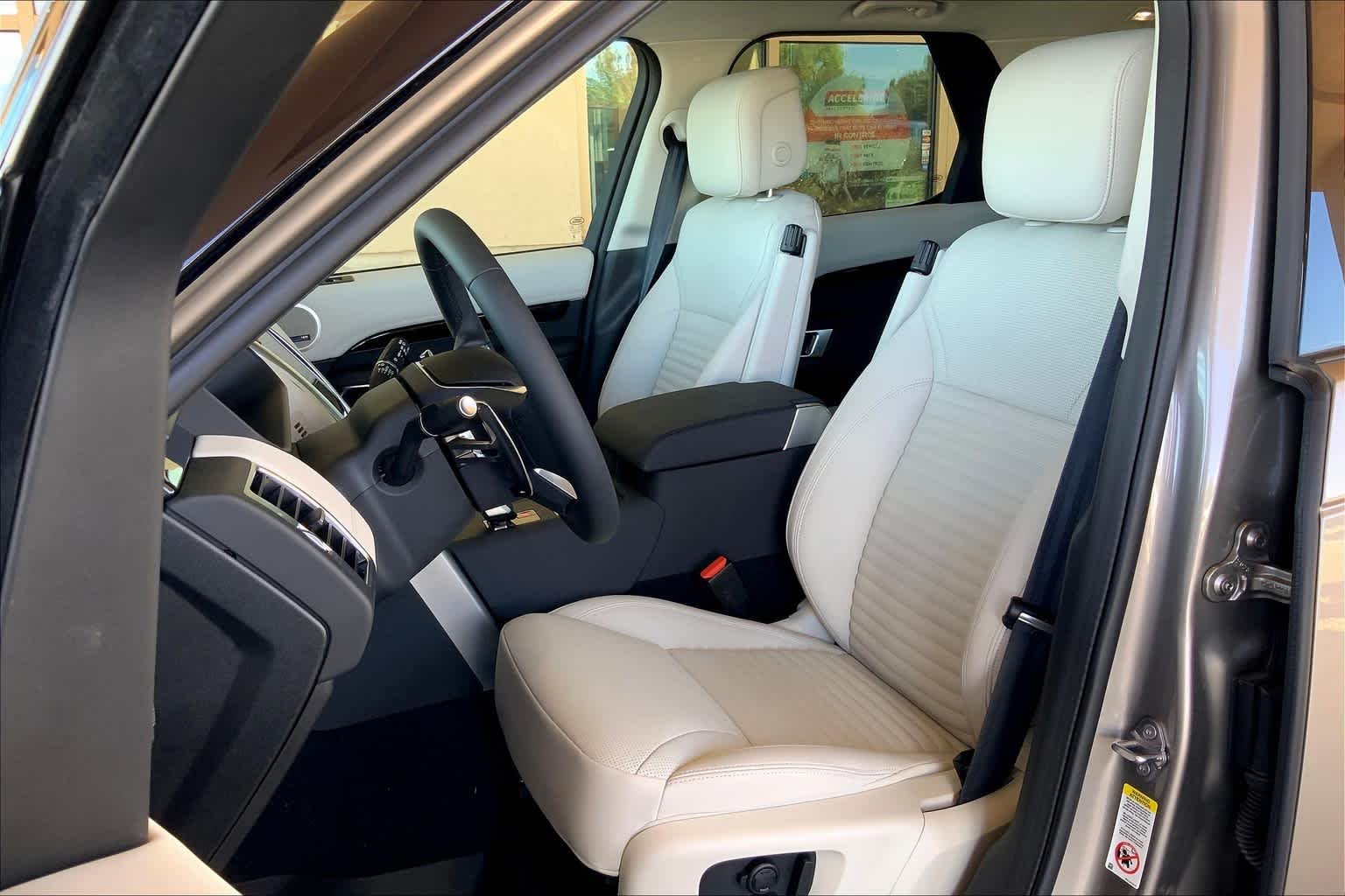 2024 Land Rover Discovery S - Photo 9