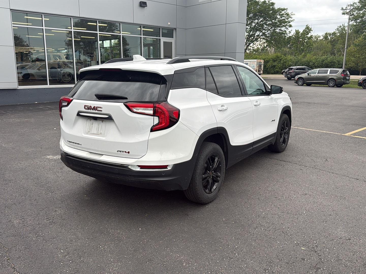 Used 2024 Summit White GMC AT4 image 6