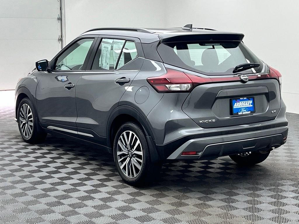 Used 2024 Gun Metallic Nissan SR image 11