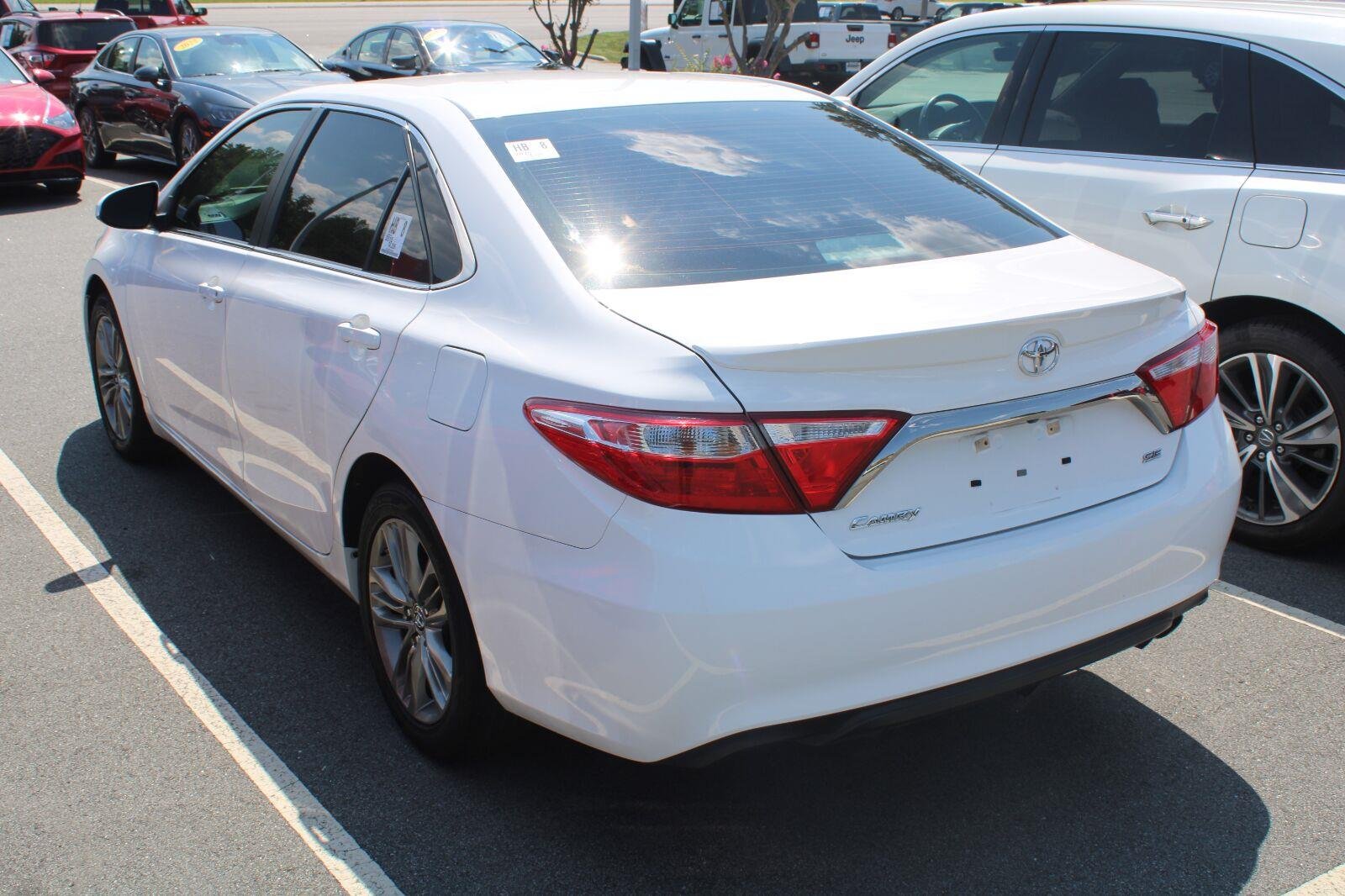 Used 2015 Super White Toyota LE image 8