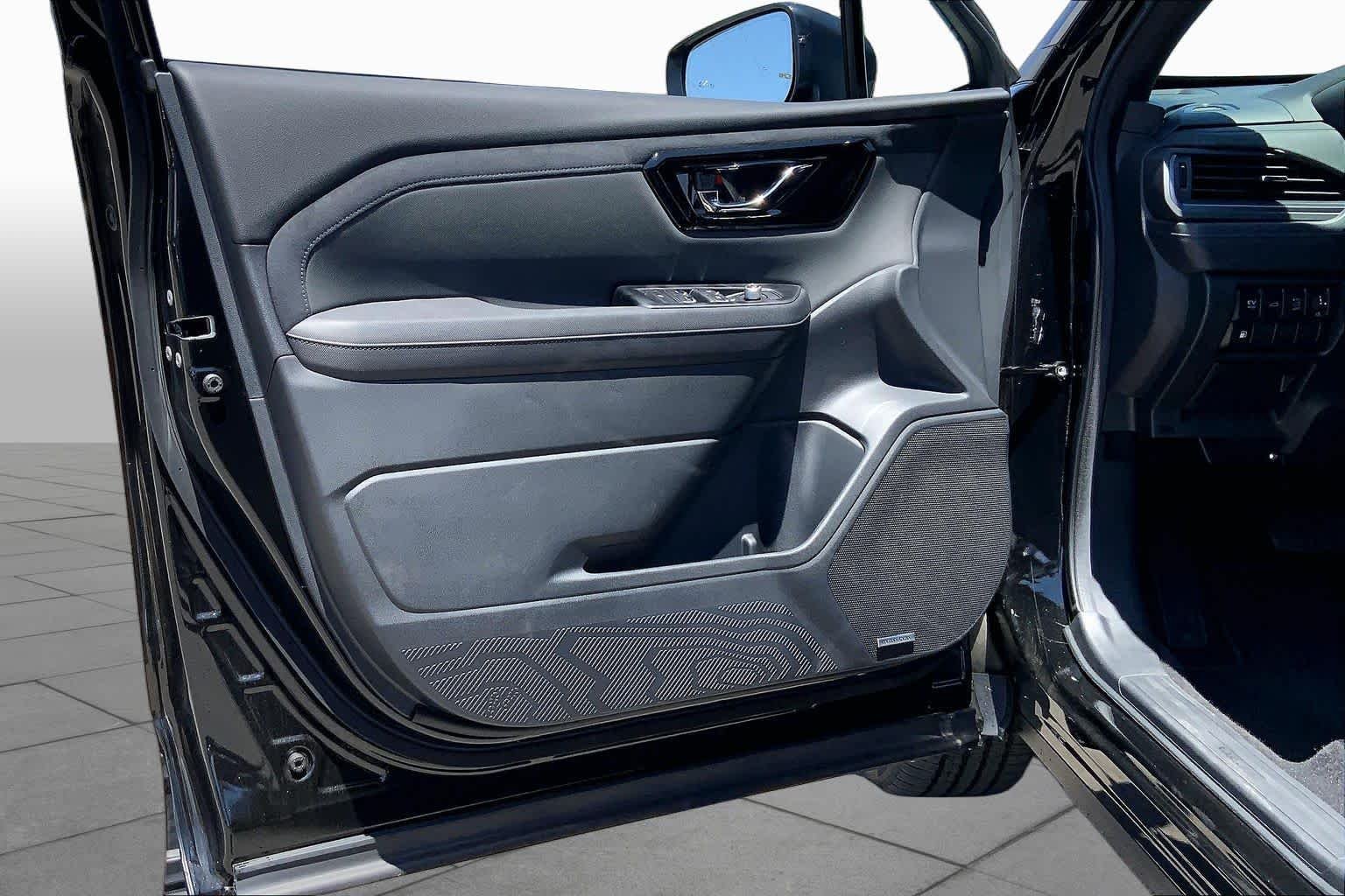 New 2026 CRYSTAL BLACK SILICA Subaru Limited Hybrid image 10