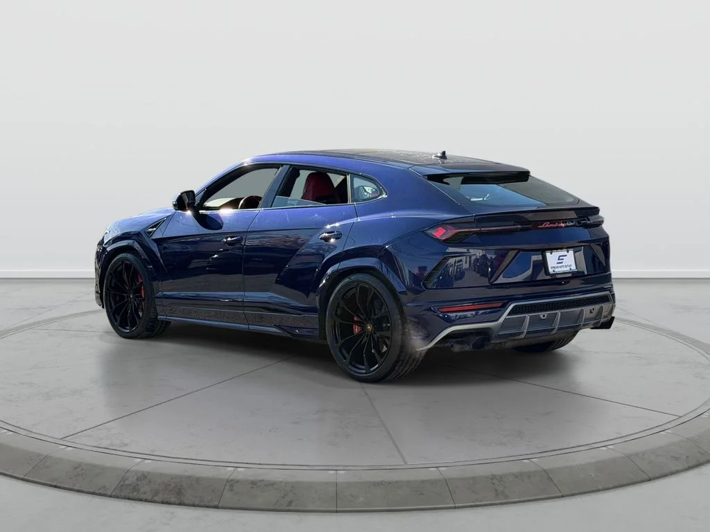 Used 2022 Blue Lamborghini Base image 5