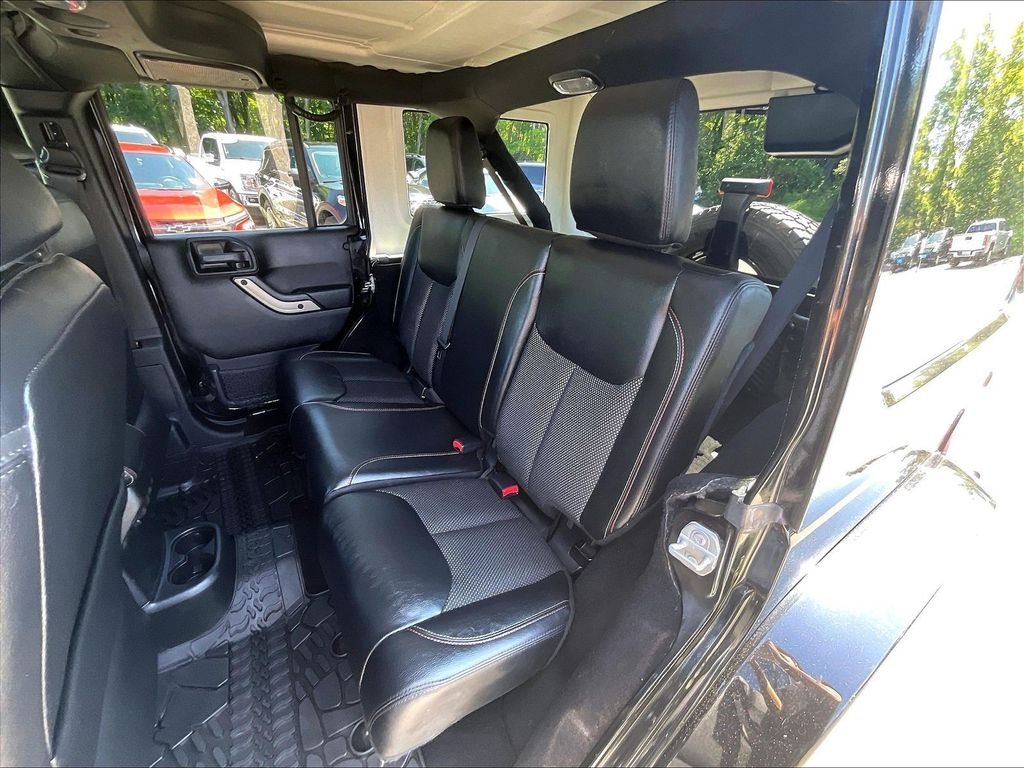Used 2017 Black Jeep Unlimited Sahara image 24