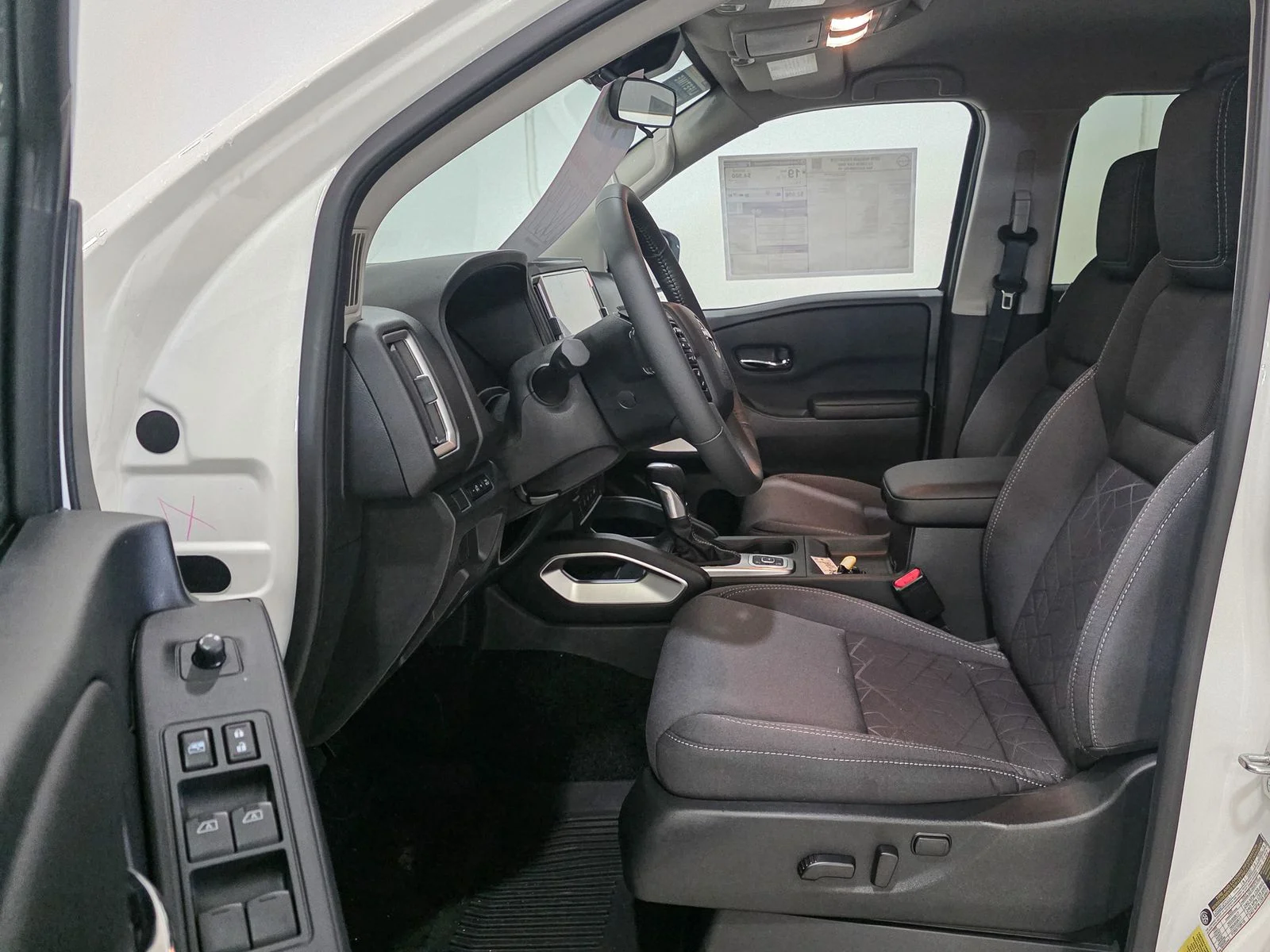 2026 Nissan Frontier SV - Photo 20