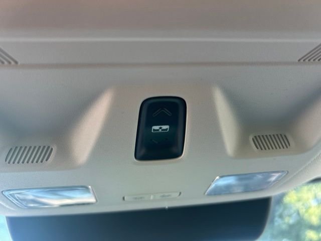 New 2026 Shadow Black Ford XLT image 32